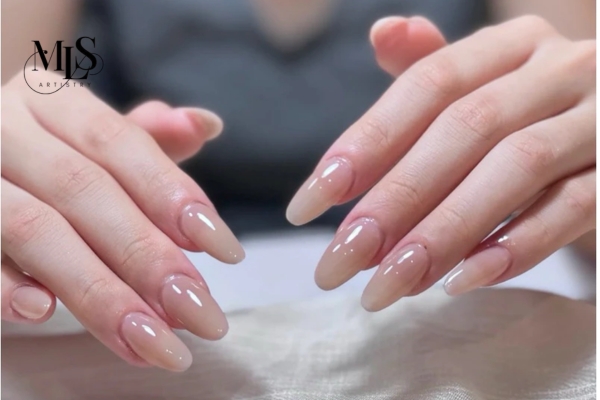 The Best Styles for Slim, Wide, or Petite Hands The Best Styles for Slim, Wide, or Petite Hands