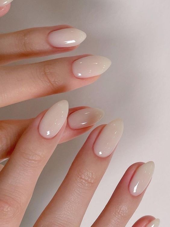 Clean Girl Nails Trends