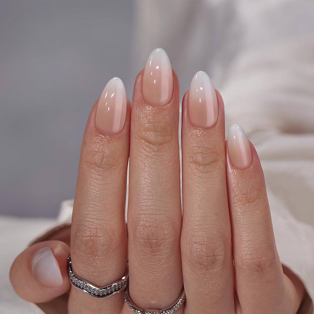 Almond Nails – Trendy, Stylish, Sophisticated Almond Nails – Trendy, Stylish, Sophisticated