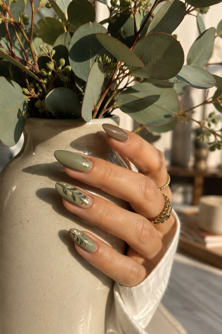 Quiet Luxury Nails